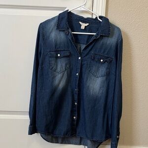 Women's Blue Denim Button-Down Shirt - Large